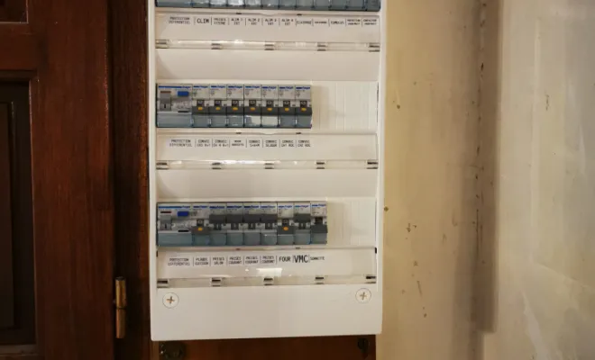 Remise en conformité d'un tableau électrique, Lacanau, Elec' Connect